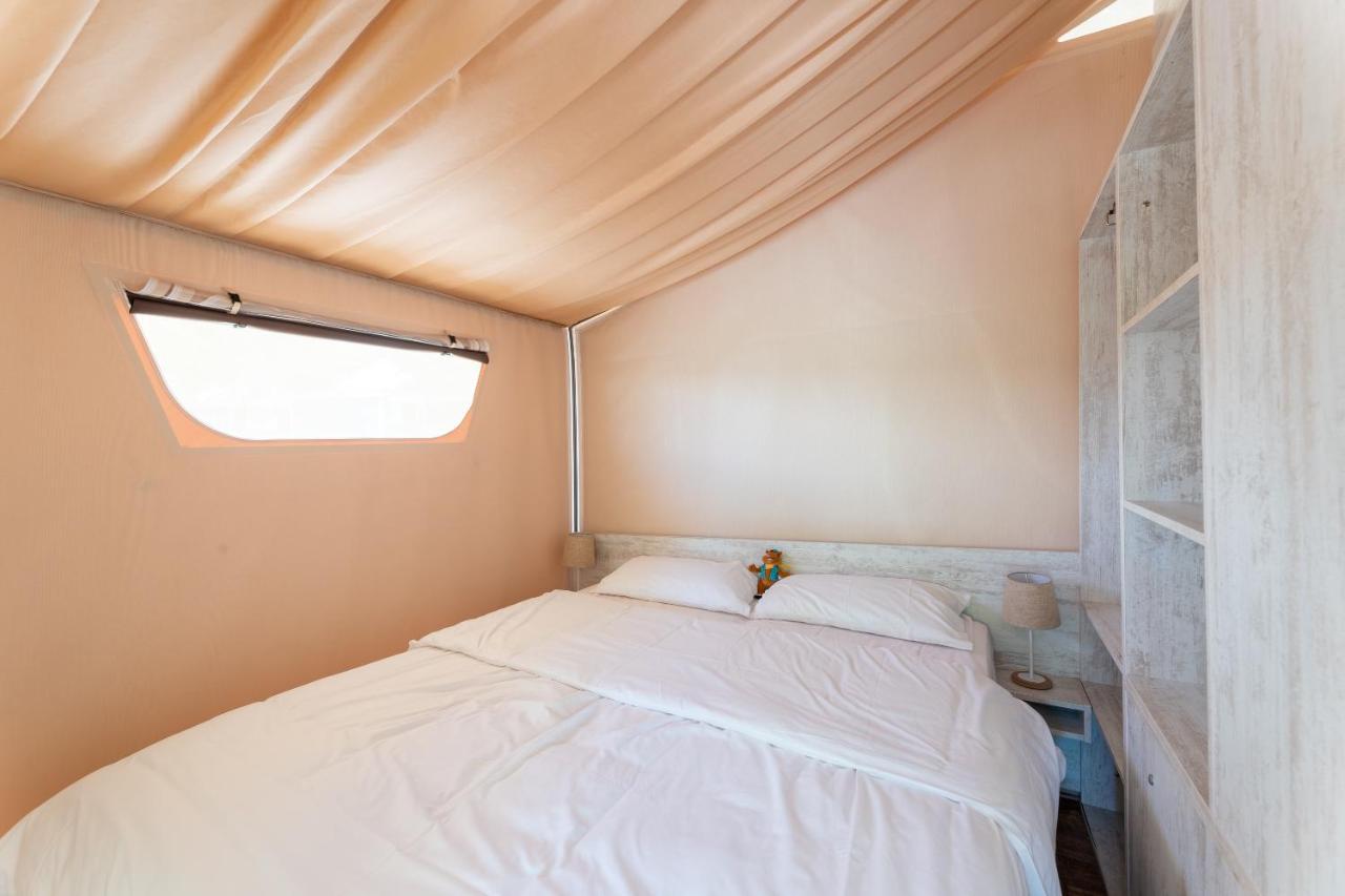 Camping Les Reflets Du Quercy Hotel Crayssac ภายนอก รูปภาพ